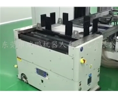 福建巨電-全向輪AGV滾筒平臺(tái)對接